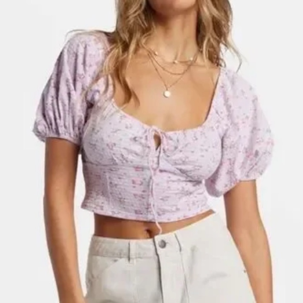 Billabong Lavender Floral Puff Sleeve Crop Top